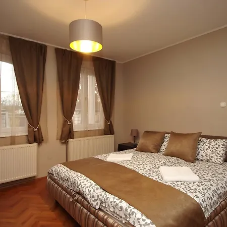 Apartment Csigakert Apartman *